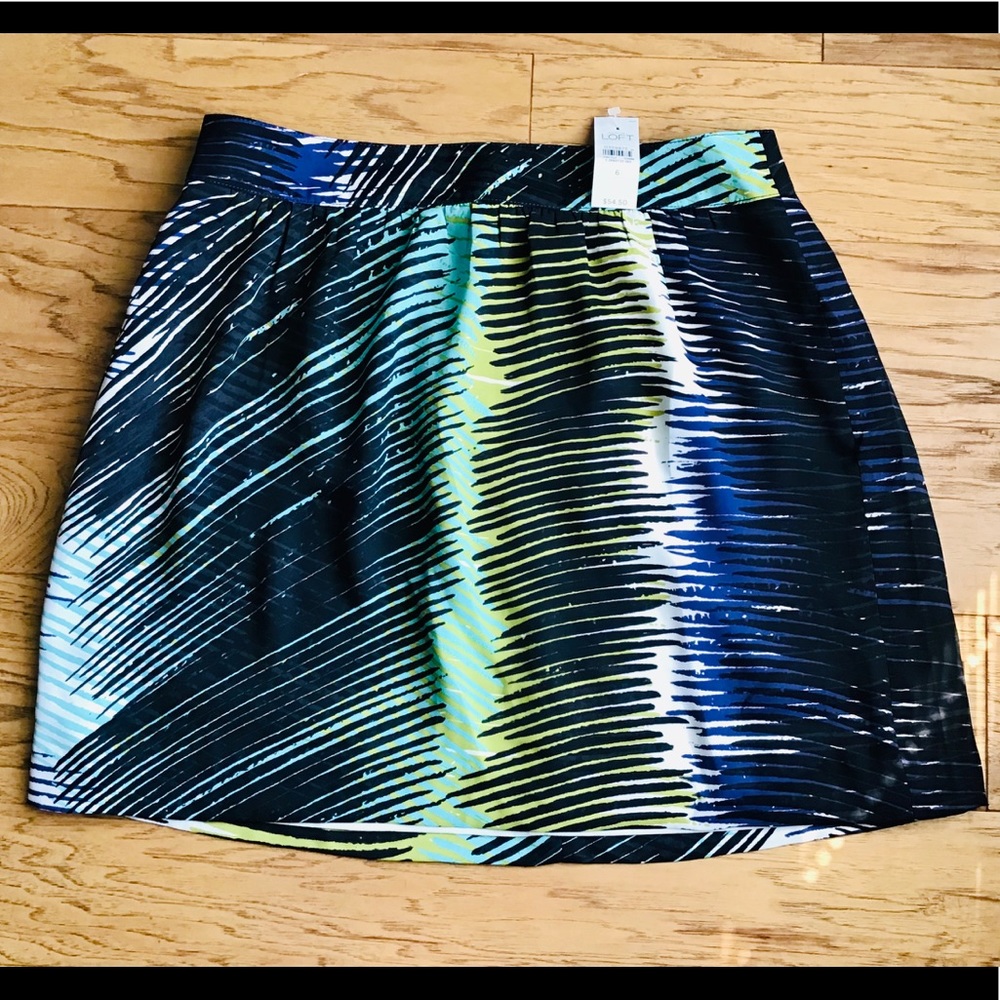 NWT Adorable LOFT print silky skirt